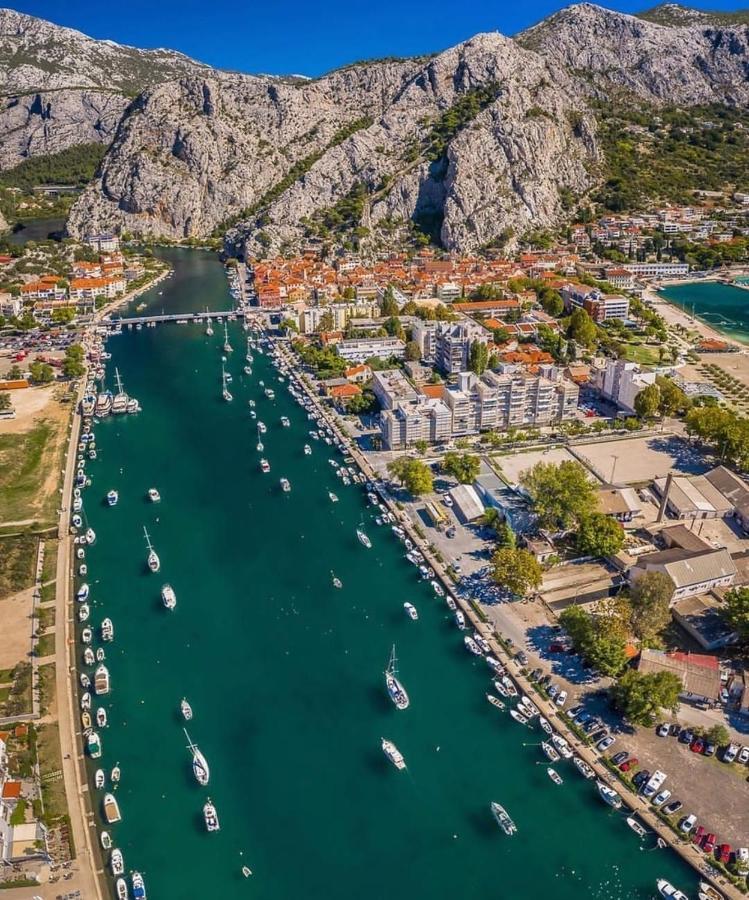 Omis Wind Rose Apartment Exterior photo